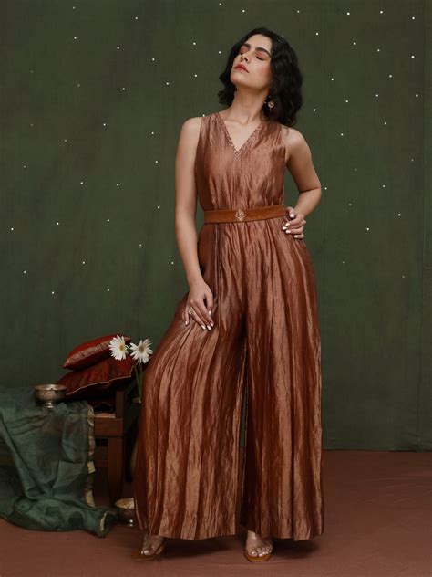 Buy Soma Outfit Online - Ciceroni