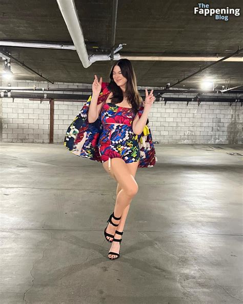 Kira Kosarin Flaunts Her Sexy Legs & Feet (8 Photos) - OnlyFans Leaked