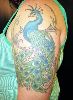 Peacock Bird Tattoo - Deeper and Colorful Tattoos Design | Gae Imagenes