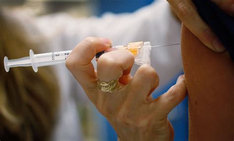 HPV vaccine drastically reduces risk of cervical cancer, U.K. study ...