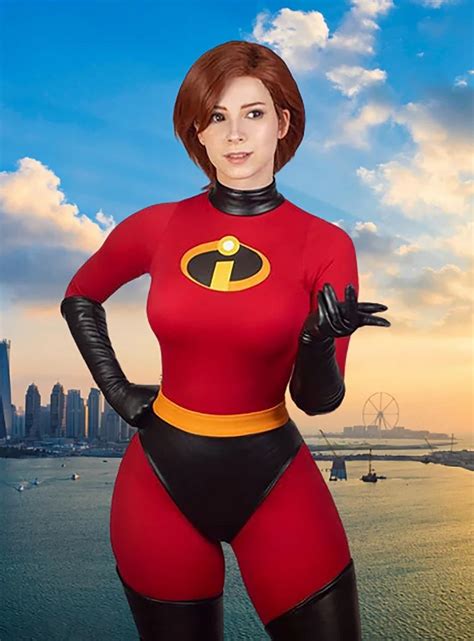 Elastigirl Doom Patrol Cosplay