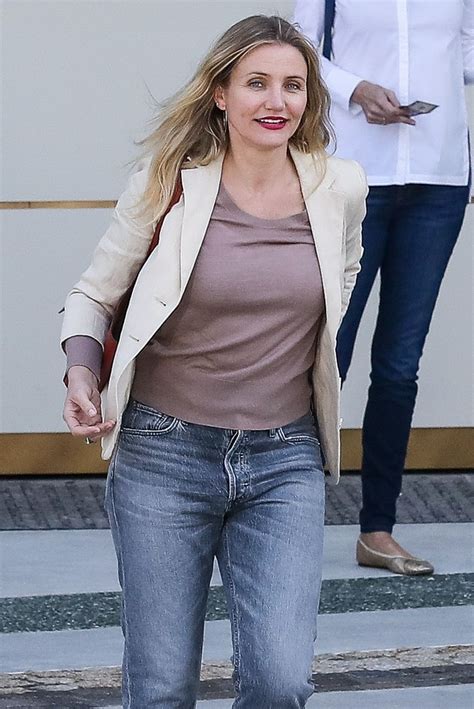 Cameron Diaz at Waldorf Astoria Hotel in Beverly Hills • CelebMafia
