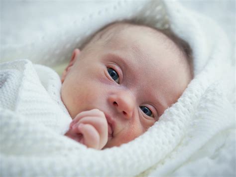Мой новорождённый родился с особыми потребностями. Могу ли я кормить ...