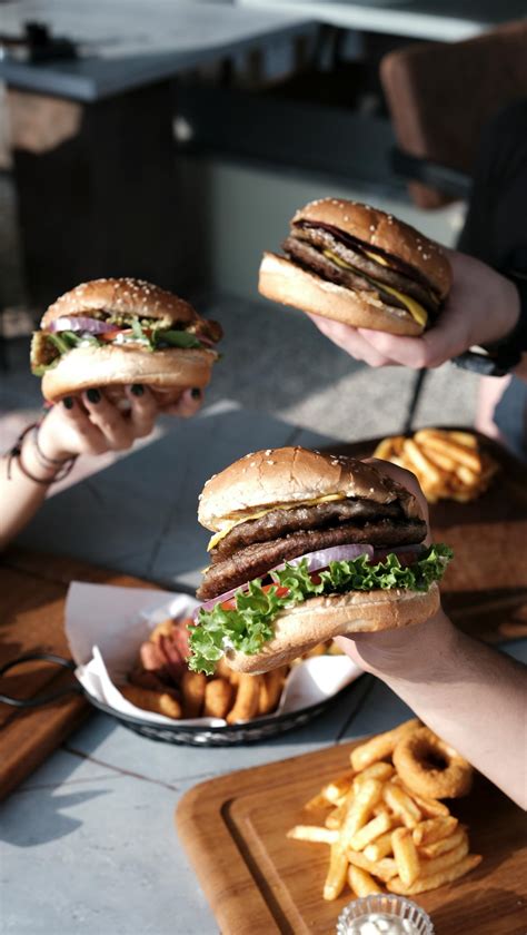 Step+Mom+And+Stepson+Share+Bed+In+Hotel Photos, Download The BEST Free