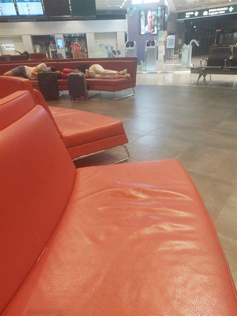 Milan Malpensa Airport Guide (MXP) - Sleeping in Airports