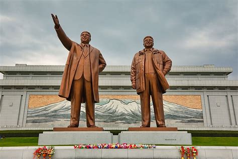 What is a Cult of Personality? - WorldAtlas