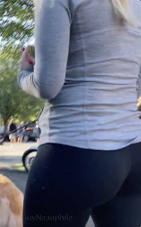 Are these two blondes PAWGs or MILFs? - Forum