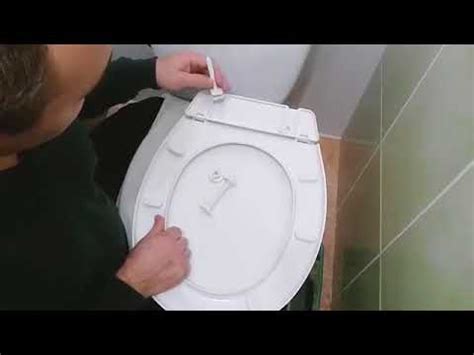 ставим сиденье на унитаз своими руками - YouTube