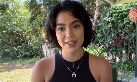 Jennifer Connelly’s The Hot Spot Photos Are Breaking the Internet—Here