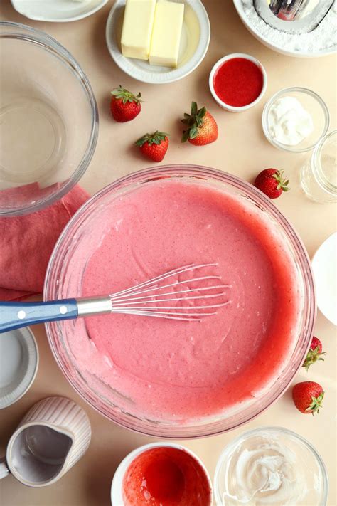 The Strawberry Squirt Cake That Will Make You a Baking Star (Easy!) - ttbihfc