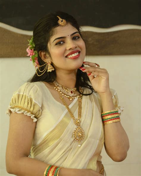 simply_devz (@devika_rs_official) • Instagram photos and videos