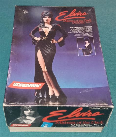 Elvira Mistress of the Dark SCREAMIN' Model Figure Kit Soft Vinyl 1/4