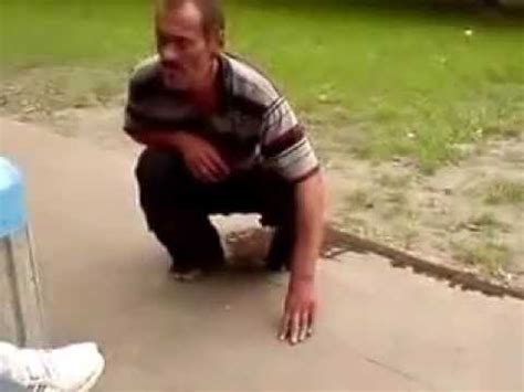 Бомж - YouTube