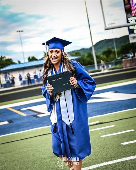 Taylor Layne (@tlayne_00) • Instagram photos and videos