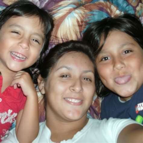 Ashley Reys' Journey: A Story of Redemption and Healing - 7bz5tvc