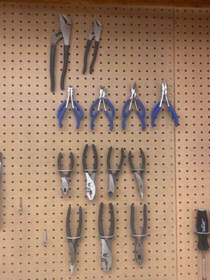 Craftsman pliers - Gregg Auctions