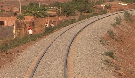depois da inauguracao da linha ferrea lichinga cuamba  primeiro