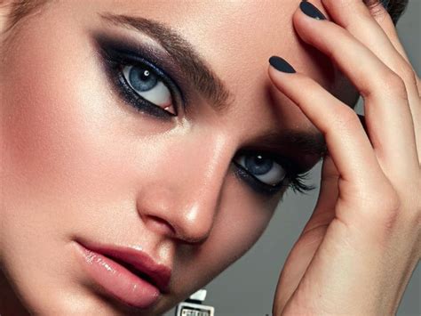 Dark Grey Eyes