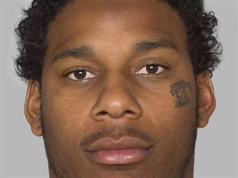 An NFL Player Got A Tattoo On His Face To Keep Himself From Ever ...