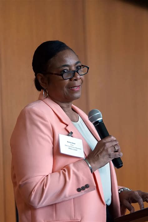 Local Business Leaders Get Crash Course in AI | News | UMass Lowell