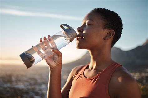 Hydration During Workouts: The Role of Electrolytes – Fitties