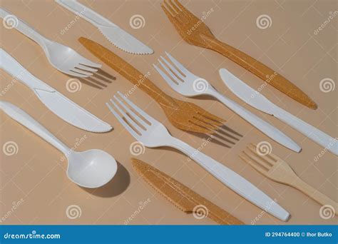 Eco Friendly Disposable Utensils on a Beige Background. Stock Photo - Image of reuse, spoon ...