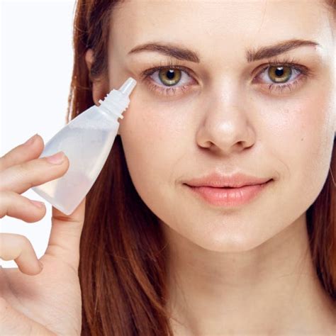 El poder de las gotas para los ojos enriquecidas con vitamina A