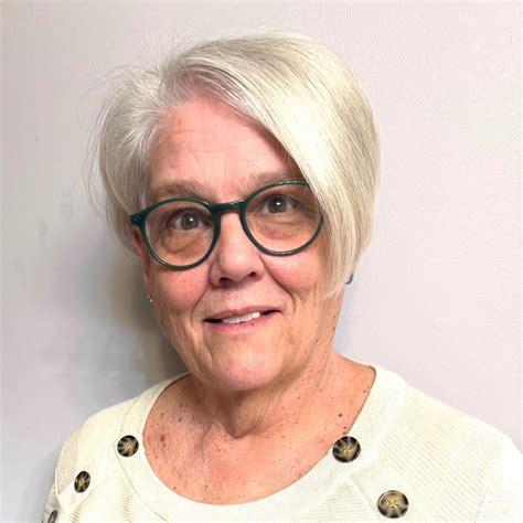 Nancy Woodford, Manhattan, KS Real Estate Associate - RE/MAX EK Real Estate