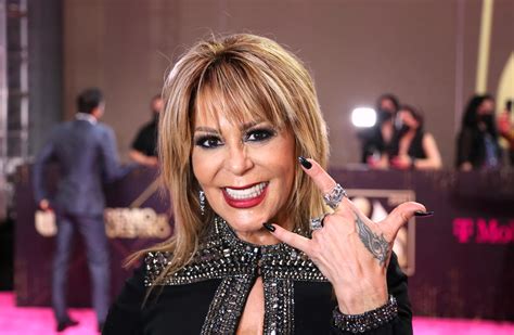 Alejandra Guzmán vuelve “fortalecida” en premios Herencia Hispana - La
