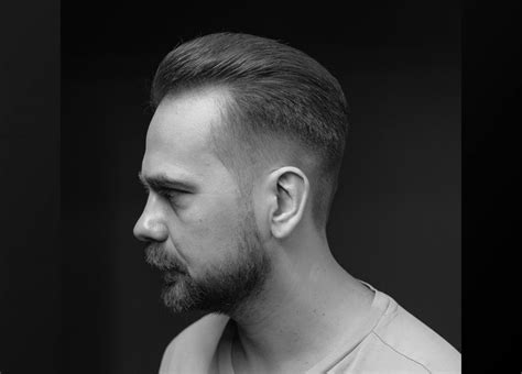 Помпадур (Pompadour) — мужская стрижка | FIRM Barbershop