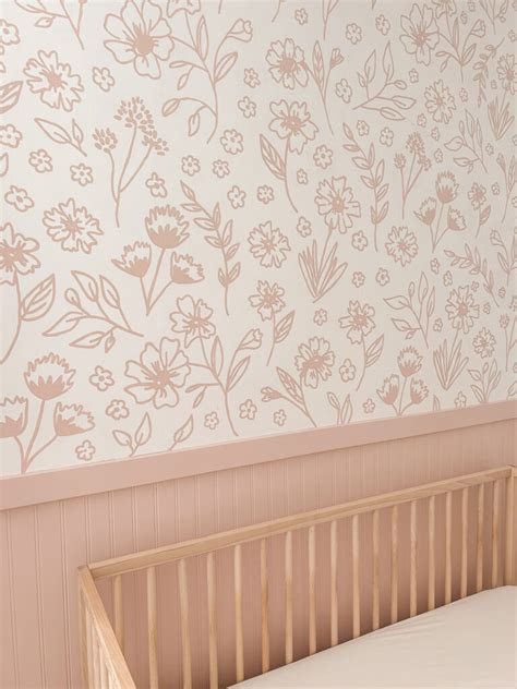 DIY Hand Painted Floral Wallpaper - mikyla