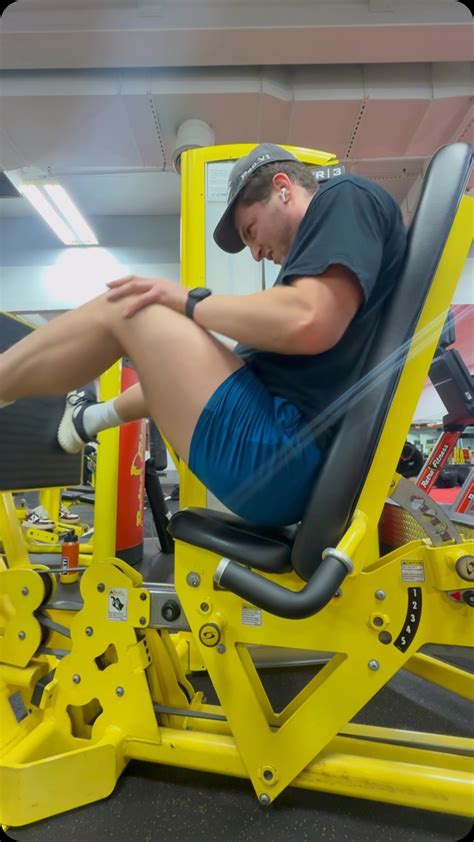 mak aarons (@makaarons) • Instagram photos and videos