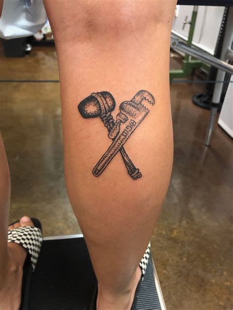 stippling tattoo 3