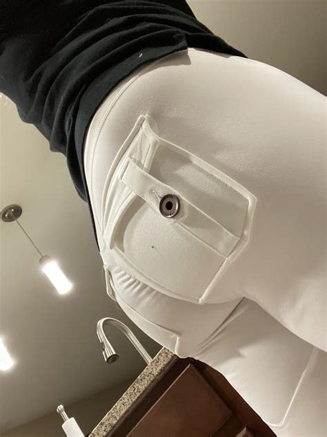 Glute flex : r/FlexinLesbians