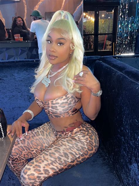 Bella Bandz💸 (@izbellalove) • Instagram photos and videos