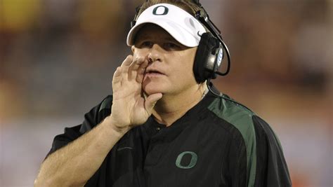 Oregon's Chip Kelly to interview with three NFL teams