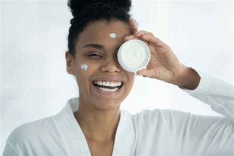 Why You Should Always Wear Sunscreen - The Naija Way! - KONGA Kulture