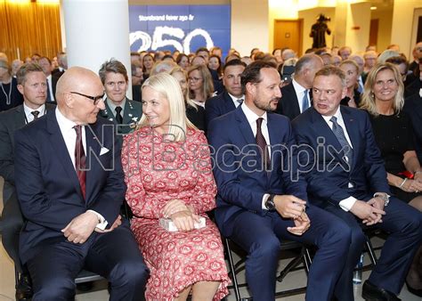 Наследная пара Норвегии посетила празднование юбилея страховой компании ...