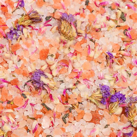 Soak Infusion - Globosa + Green Tea – SALT BY HENDRIX