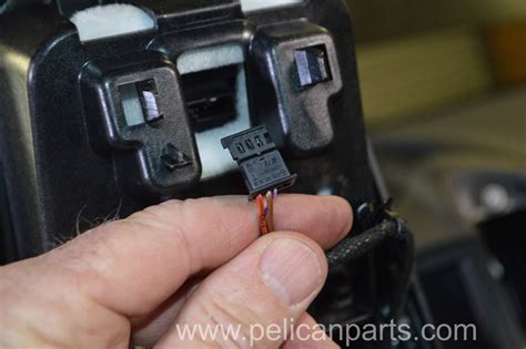Porsche 958 Cayenne Center Console Removal | 2011-2019 | Pelican ...