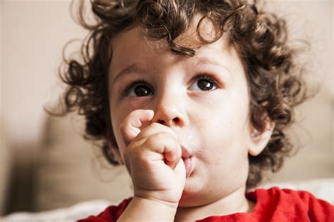 How to Help Your Child Let Go of Thumb-Sucking | University of Utah Health