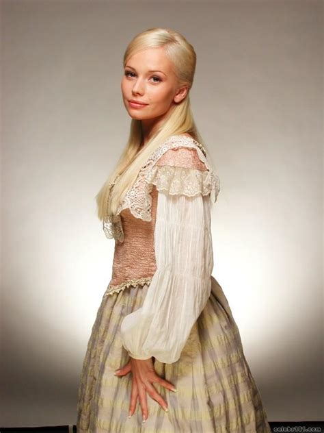 Elena Korikova Picture - Elena Korikova Actresses Photo - Celebs101.com