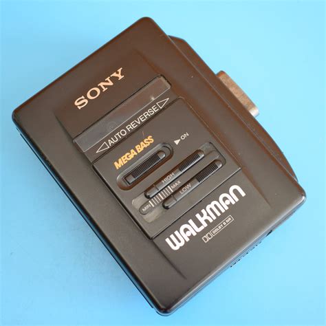 Vintage 1980s Sony Walkman WM2055 – Pineapple Retro