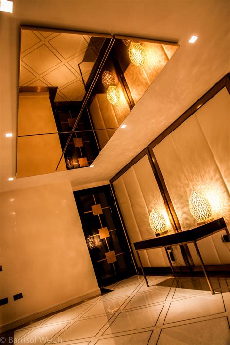 mirror  ceiling  guide  installing  unique home decor feature