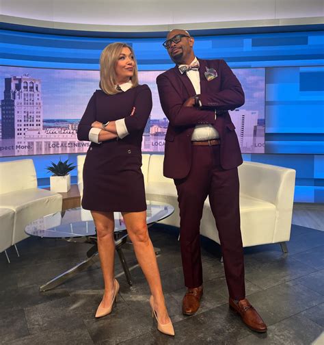 Ashlee - Who wore it better? 🤪 #twinning | Facebook