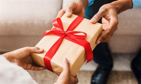 Amazing Tips to Select a Perfect Gift for Your Loved One