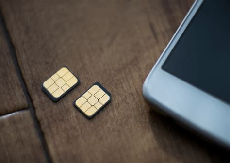 Co dwie karty to nie jedna! Dual SIM - co to jest i jak działa ...