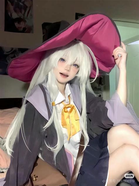 soc toan tap voi  anh gai xinh cosplay nhan vat anime dep ngop tho