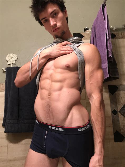 Ready for a bicep and forearm workout today😁💪 | Scrolller