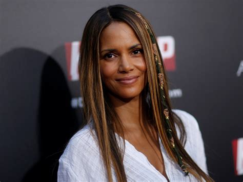 Holly Berry Actress How Halle Berry Brought Pageant Girl Style To The